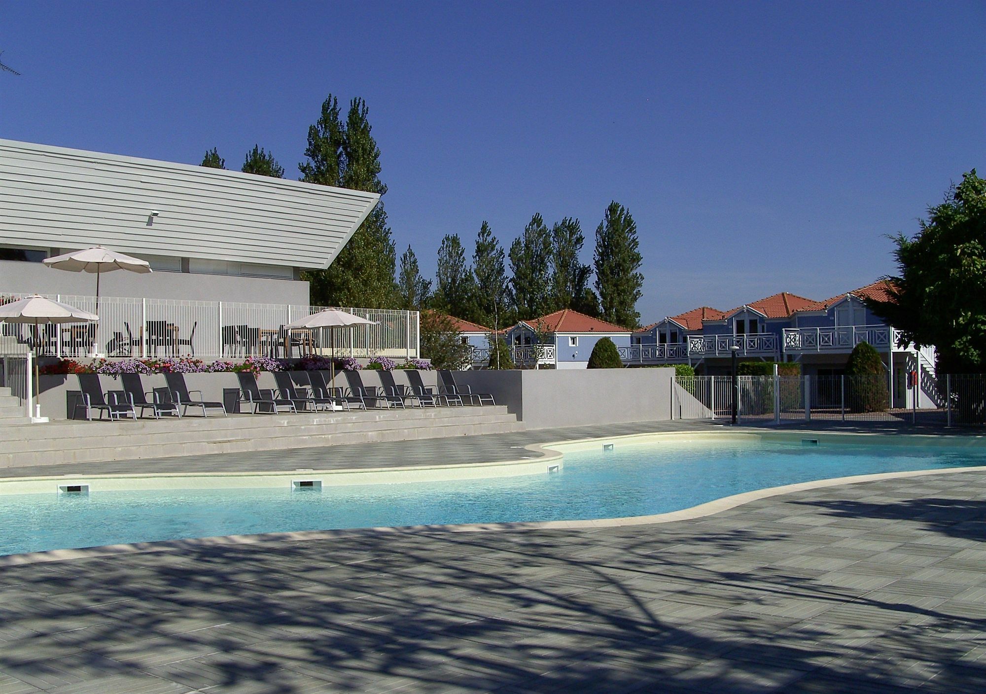 Park & Suites Village La Rochelle - Marans Marans  Exterior foto